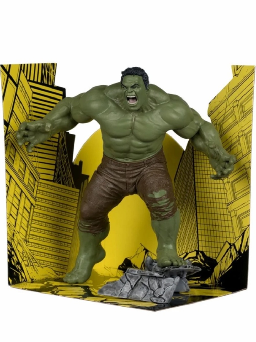 Marvel Studios Wave 1 Spider-Man: Brand New Day Hulk 1:10 Scale Posed Figure wit